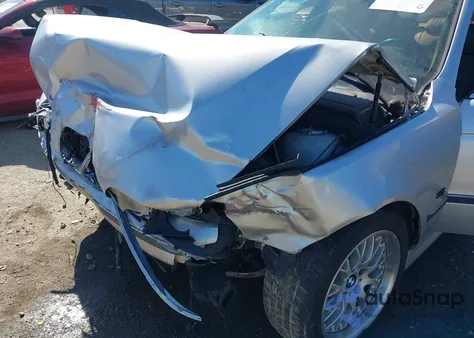 1999 BMW 528Ia z USA, uszkodzony, nr VIN WBADM6331XBY30948